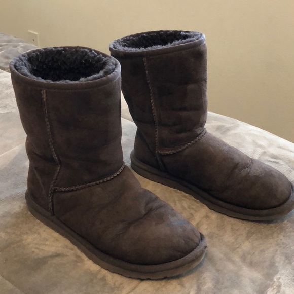 UGG Shoes - Brown authentic Uggs !